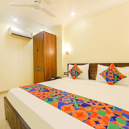 Fabhotel Prime Apple Tree Residency Нью-Дели Экстерьер фото