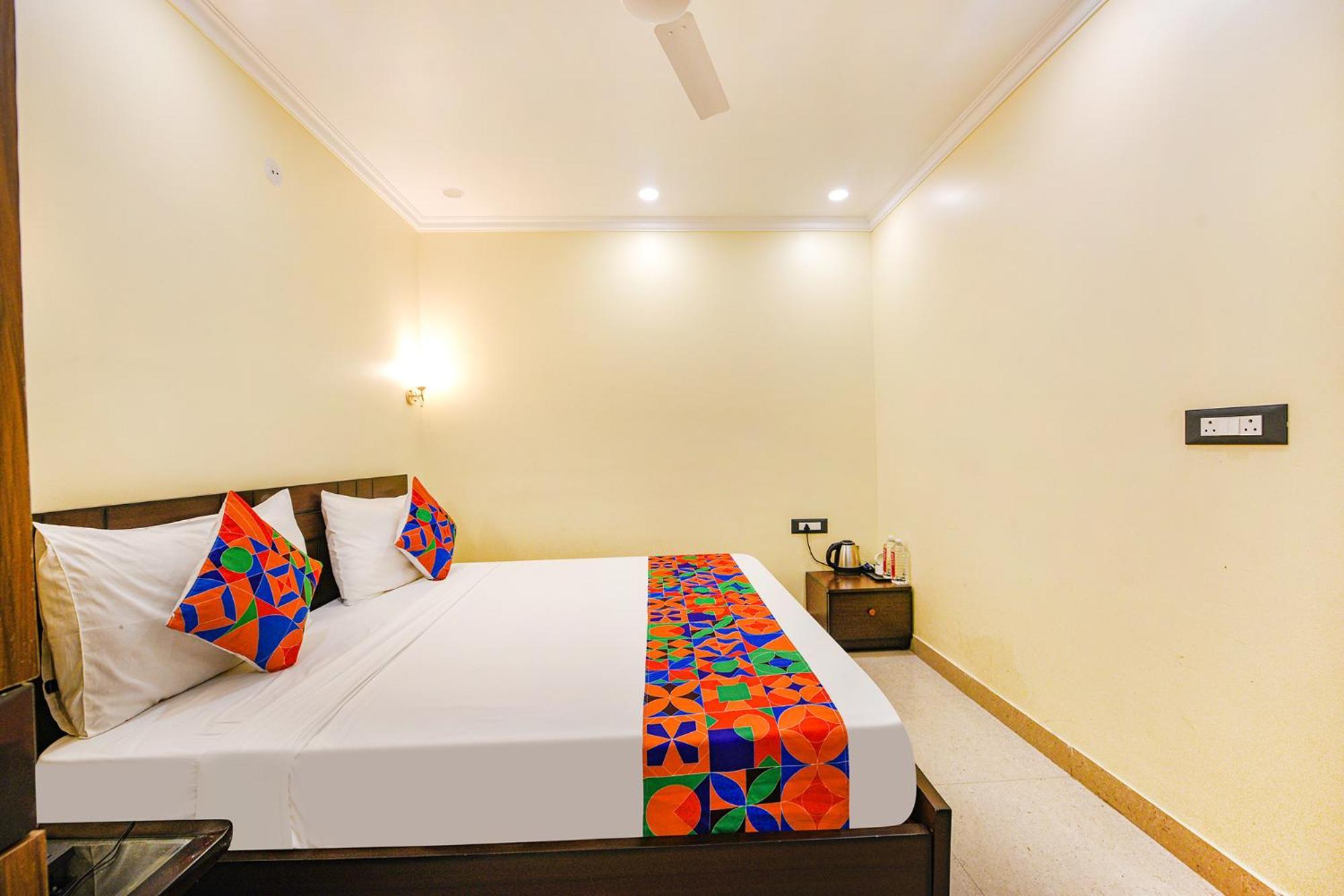 Fabhotel Prime Apple Tree Residency Нью-Дели Экстерьер фото