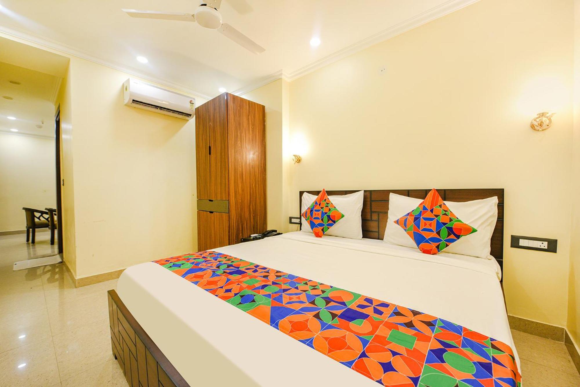 Fabhotel Prime Apple Tree Residency Нью-Дели Экстерьер фото