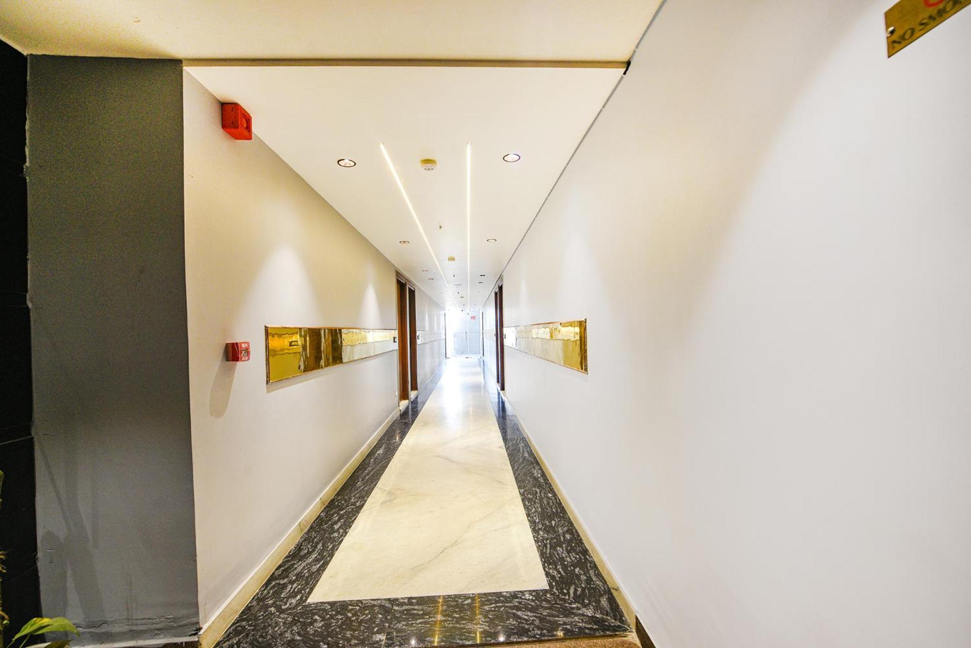 Fabhotel Prime Apple Tree Residency Нью-Дели Экстерьер фото