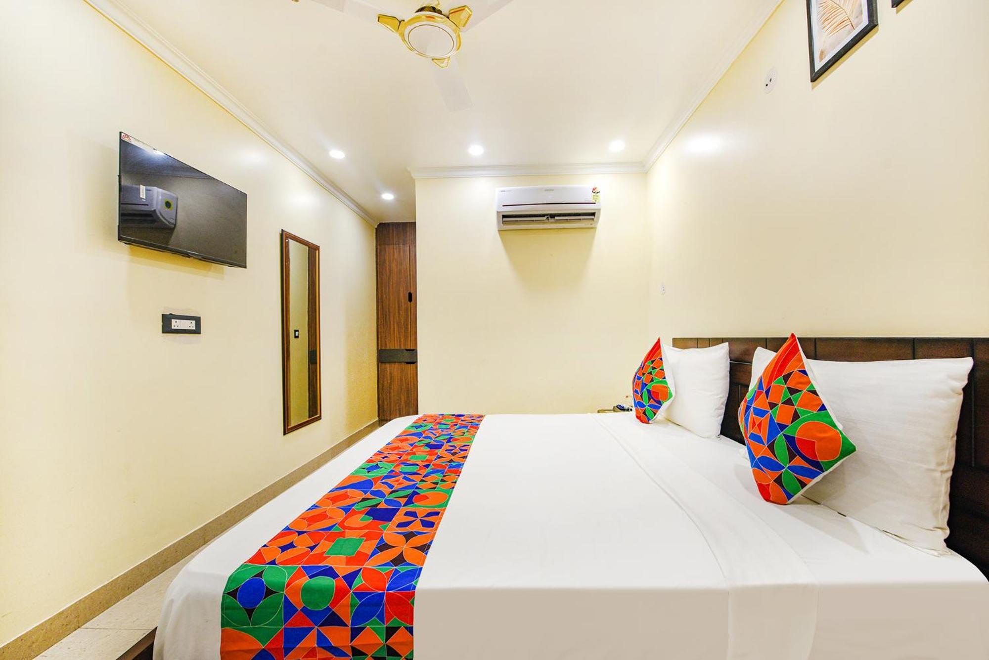 Fabhotel Prime Apple Tree Residency Нью-Дели Экстерьер фото